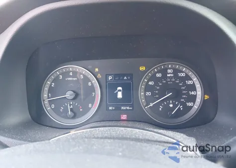 2018 Hyundai Tucson Value z USA, uszkodzony, nr VIN KM8J33A28JU621473